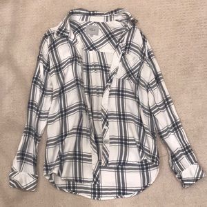 Great condition RAILS top!